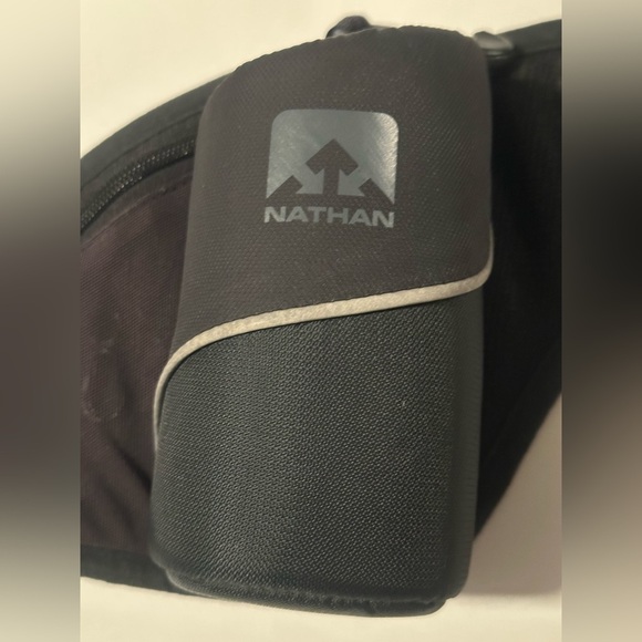 Nathan Running Belt Black - Picture 4 of 5